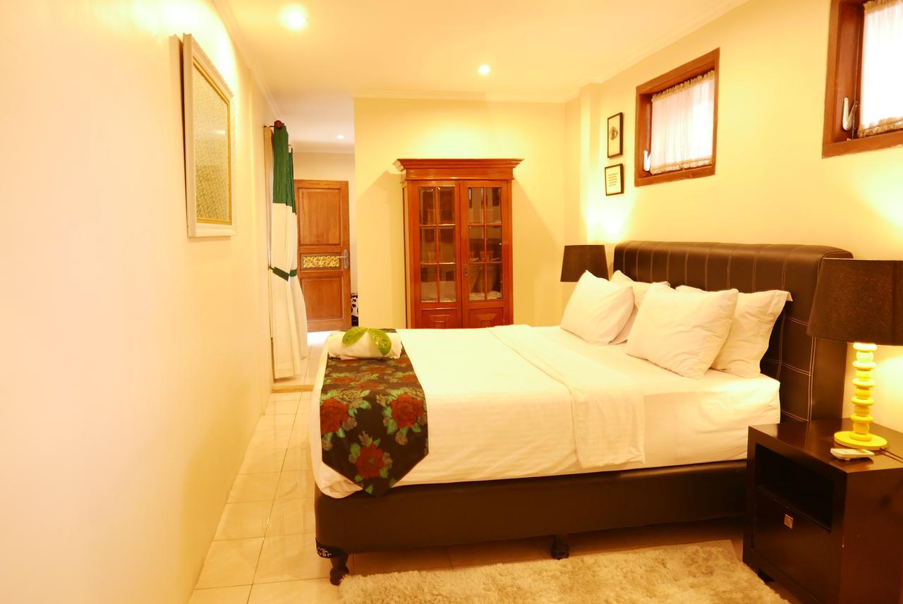 Ciwulan 36 Guest House Бандунг Екстериор снимка